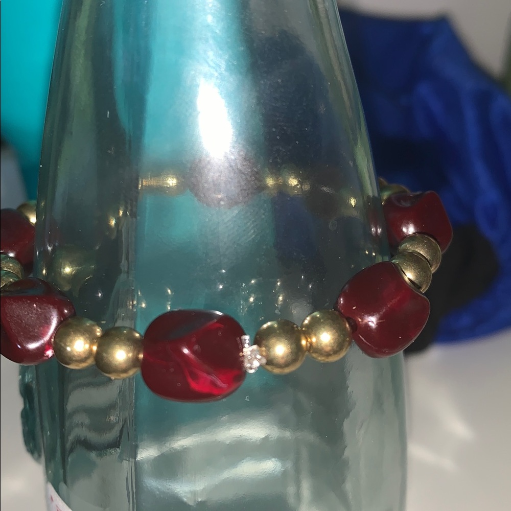 Rare Gold and burgundy stretch Bracelet - Picture 3 of 5